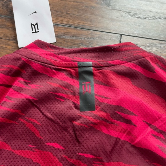 Men’s Nike Dri-FIT ADV Tiger Woods Golf Polo - Picture 4 of 12